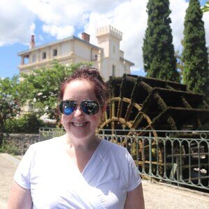 Meet your Posher, Olivia